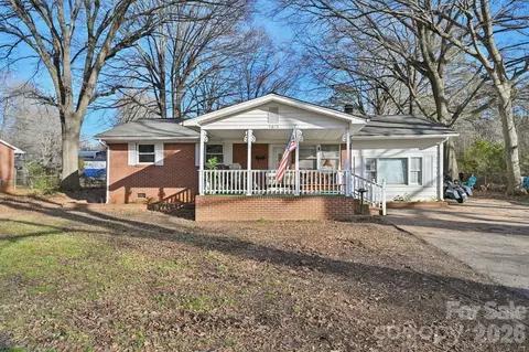 5075 Lewis Rd, Gastonia, NC 28052