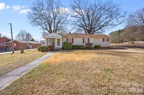 613 W Mill St, Landis, NC 28088