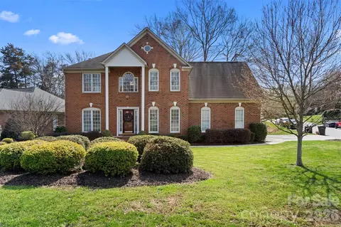 2000 NW Stoney Creek Dr, Concord, NC 28027