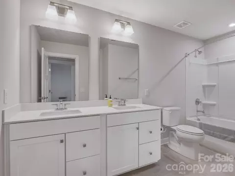 Bath - 1821 Meredith Pl, Monroe, NC 28112 photo 3 of 3