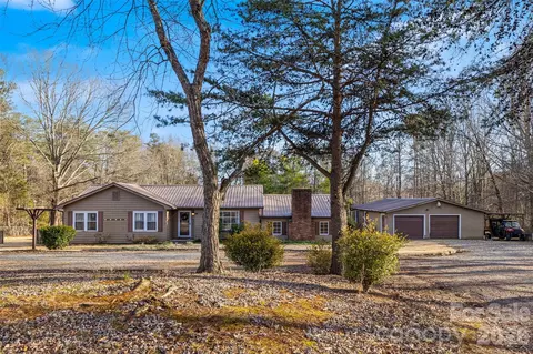 123 Sandy Creek Dr, Gastonia, NC 28052