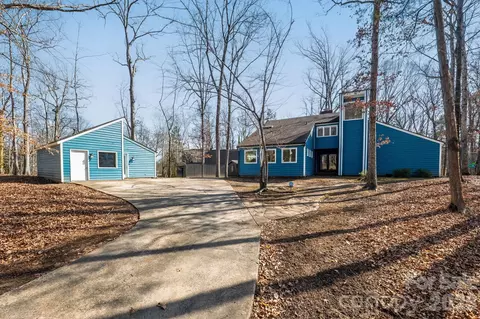600 Boyce Rd, Charlotte, NC 28211