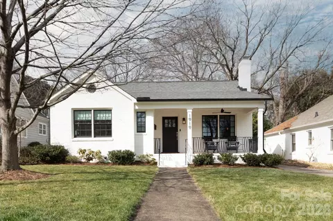 1919 Club Rd, Charlotte, NC 28205