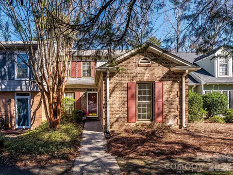 7417 Red Oak Ln, Charlotte, NC 28226