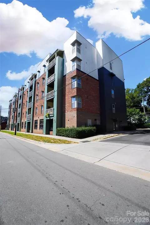 630 Calvert 306 St #306, Charlotte, NC 28208