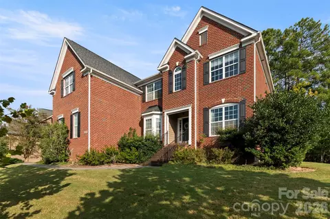 18021 Pawleys Plantation Ln, Charlotte, NC 28278