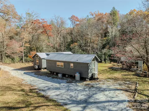 9017 E Fork Rd, Brevard, NC 28712 photo 12