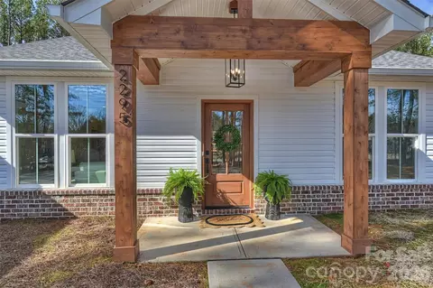 2295 Lee Lawing Rd, Lincolnton, NC 28092