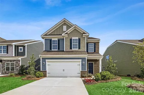 1009 Lookout Shoals Dr, Fort Mill, SC 29715