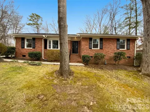 1790 Windsor Dr, Lancaster, SC 29720