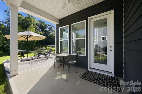 131 Reids Cove Dr, Mooresville, NC 28117