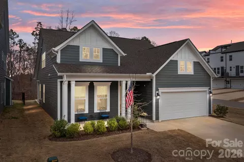 131 Reids Cove Dr, Mooresville, NC 28117