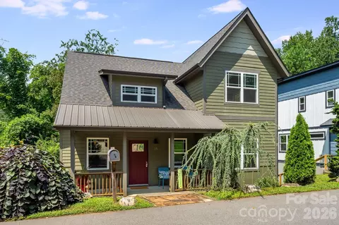 35 Emmett Ln, Asheville, NC 28806