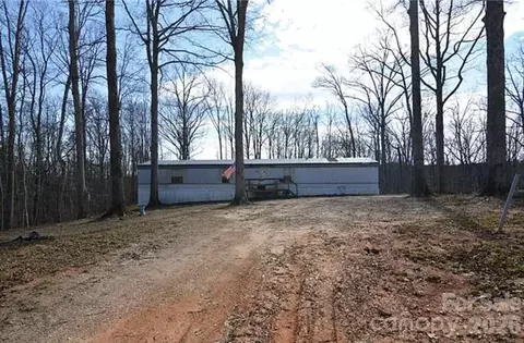 2030 Kisatchie Dr, Hickory Grove, SC 29717