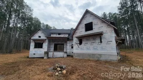 700 Bellegray Rd, Clover, SC 29710