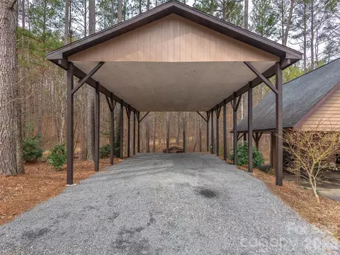 Exterior - 201 Hawk Ridge Dr, Mill Spring, NC 28756 photo 10 of 14