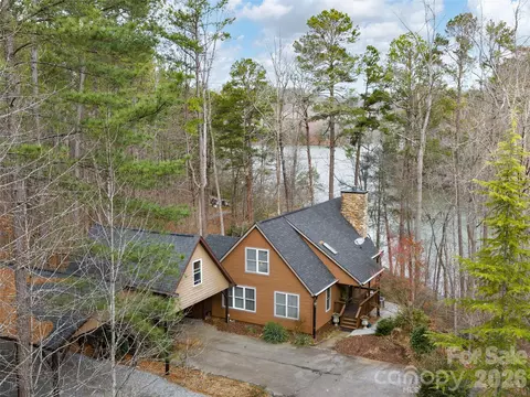 View/Area - 201 Hawk Ridge Dr, Mill Spring, NC 28756 photo 4 of 7