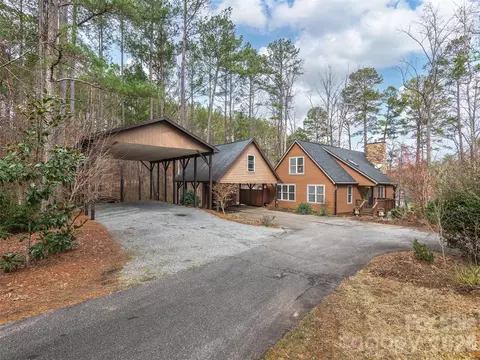 Exterior - 201 Hawk Ridge Dr, Mill Spring, NC 28756 photo 3 of 14