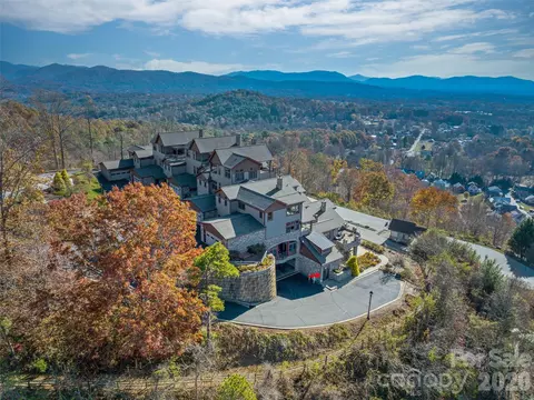 4 Chimney Crest F Dr #F, Asheville, NC 28806