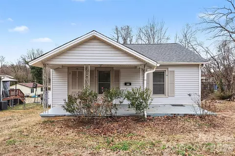 214 Wood St, Mount Holly, NC 28120
