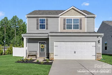 2215 Transatlantic Ave, Charlotte, NC 28215