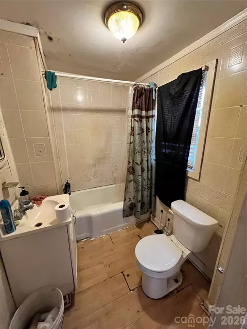 Bath - 1604 Salisbury Ave, Albemarle, NC 28001 photo 1 of 1