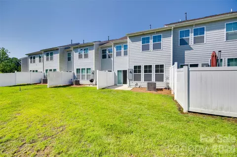 Exterior - 642 Altamonte Dr, Clover, SC 29710 photo 5 of 6