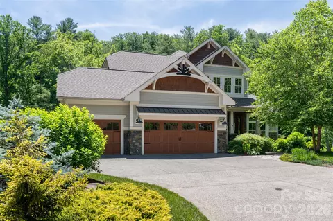 14 Twinflower Trl, Asheville, NC 28804