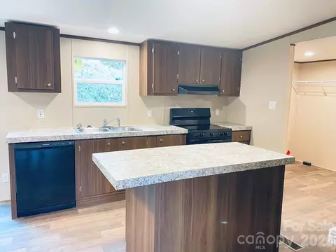 Kitchen - 42 Nowhere Dr, Sylva, NC 28779 photo 1 of 5