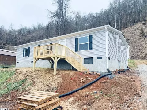 Exterior - 42 Nowhere Dr, Sylva, NC 28779 photo 1 of 1