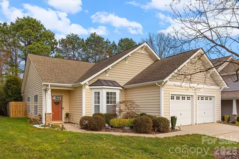 417 Silver Cypress Ln, Fort Mill, SC 29708