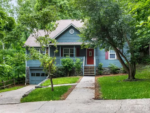 44 Leisure Mountain Rd, Asheville, NC 28804