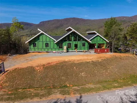 788 E Deep Gap Farm Rd, Mill Spring, NC 28756