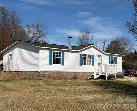 2390 Claremont Rd, Newton, NC 28658