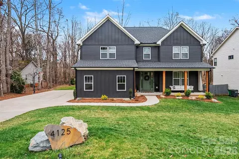4125 Spring St, Matthews, NC 28105