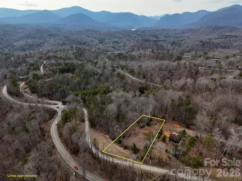 161 Starling Rd, Lake Lure, NC 28746