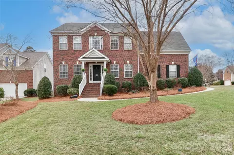 1917 Weighmont Ct, Mint Hill, NC 28227