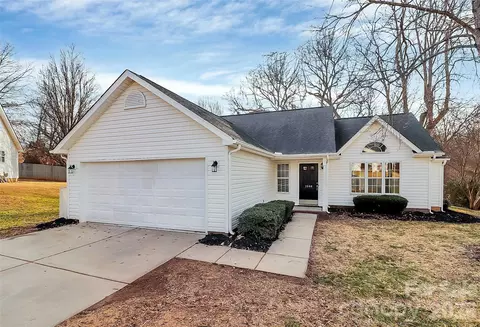 1044 Sandy Point Sw Dr SW, Concord, NC 28025