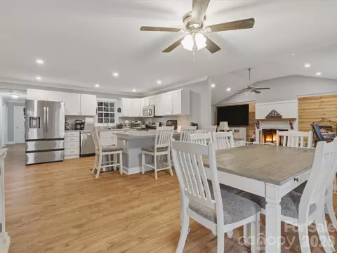 3601 Chapelwood Dr, Gastonia, NC 28052