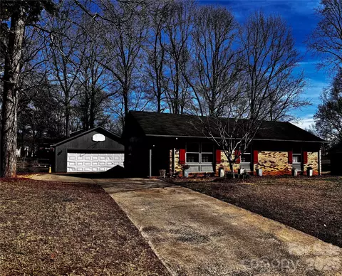 10101 Arbordale Ave, Charlotte, NC 28215