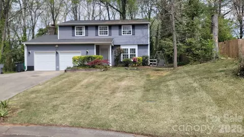 5716 Cassio Ct, Charlotte, NC 28227