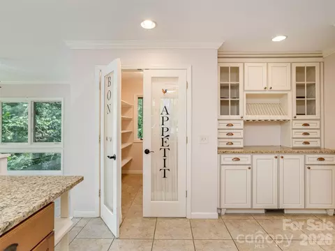Kitchen - 204 Greenleaf Dr, Flat Rock, NC 28731 photo 5 of 6