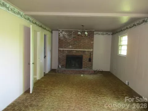 225 Davis Rd, Crumpler, NC 28617 photo 5