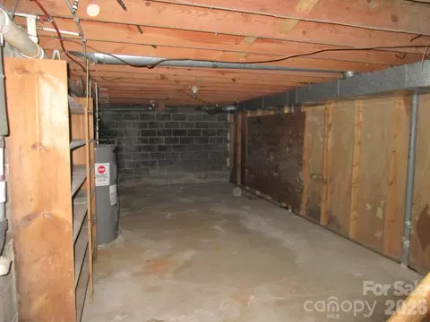225 Davis Rd, Crumpler, NC 28617 photo 29