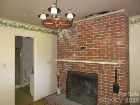 225 Davis Rd, Crumpler, NC 28617 photo 6