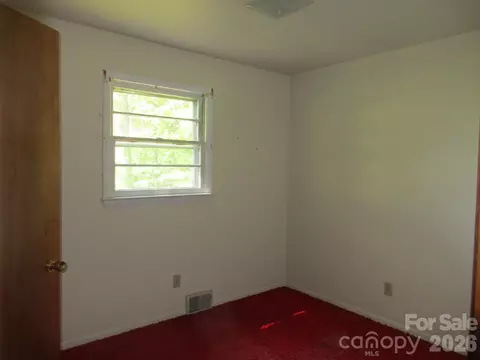 225 Davis Rd, Crumpler, NC 28617 photo 16