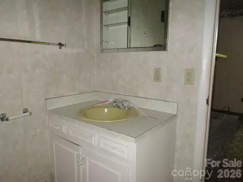 225 Davis Rd, Crumpler, NC 28617 photo 8