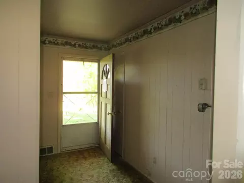 225 Davis Rd, Crumpler, NC 28617 photo 4