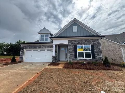 3050 Constitution Ln, Gastonia, NC 28056