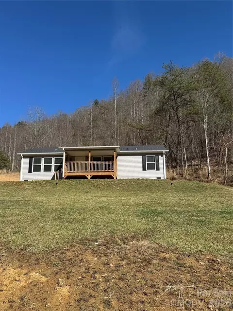 4958 Grapevine Rd, Marshall, NC 28753
